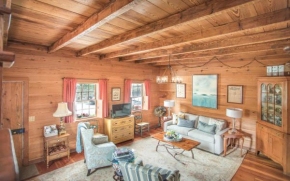 Freeman's Cottage by Lucky Savannah